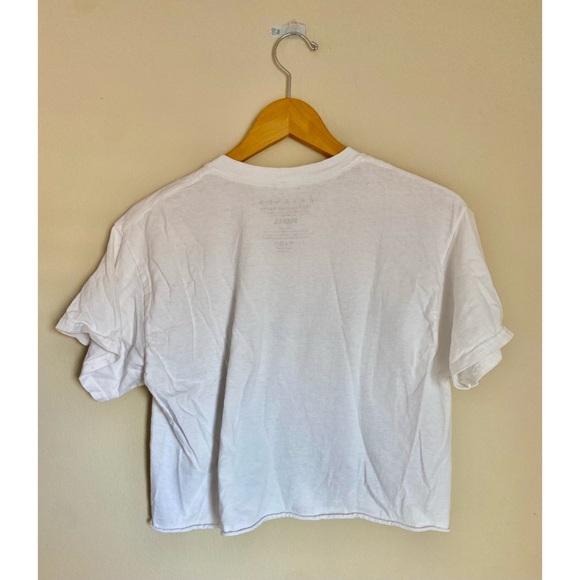 Friends cropped tee - Picture 2 of 3